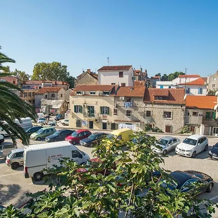 Pensionat Center Helena 3*
